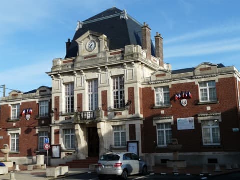 Couvreur Masnières